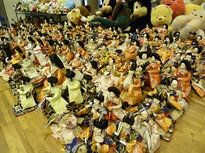 8日本人形