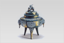 高岡銅器香炉 駒型(釻付菖蒲地紋)